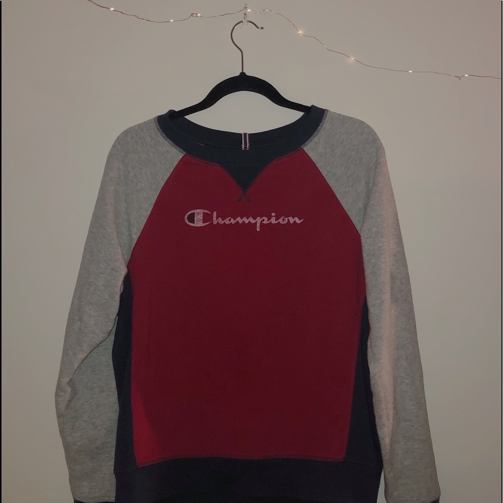 Loose Champion sweatshirt